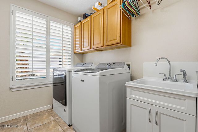 6068 LAGUNA VISTA Drive, El Paso, TX 79932