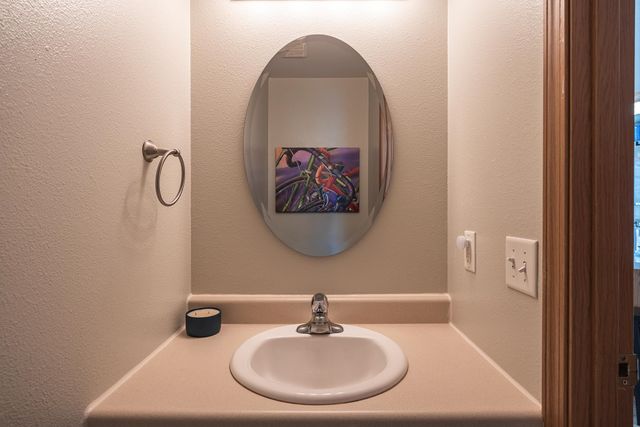 3050 FORREST DRIVE, Fairbanks, AK 99709