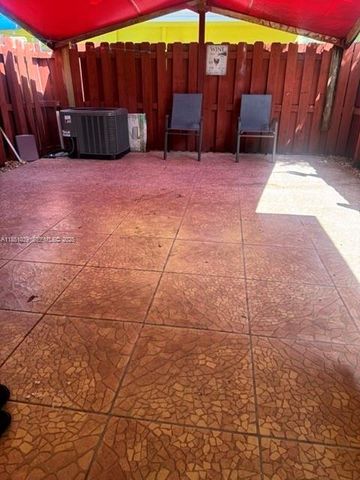 19550 SW 103rd Court 5, Cutler Bay, FL 33157