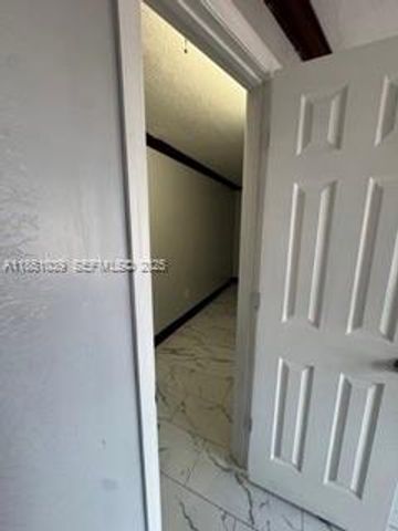 19550 SW 103rd Court 5, Cutler Bay, FL 33157