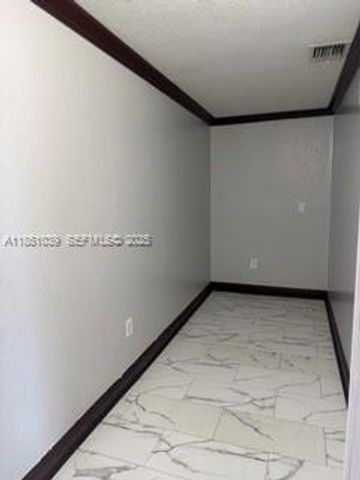 19550 SW 103rd Court 5, Cutler Bay, FL 33157