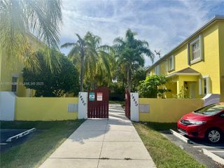 19550 SW 103rd Court 5, Cutler Bay, FL 33157
