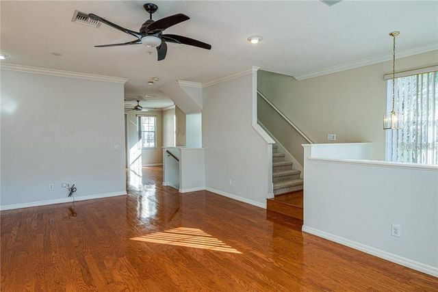 3043 POINTEVIEW DRIVE, Tampa, FL 33611