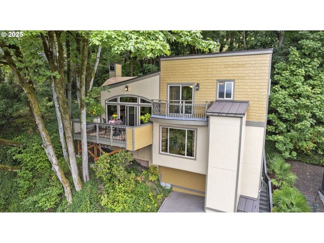 6521 S CORBETT Ave, Portland, OR 97239