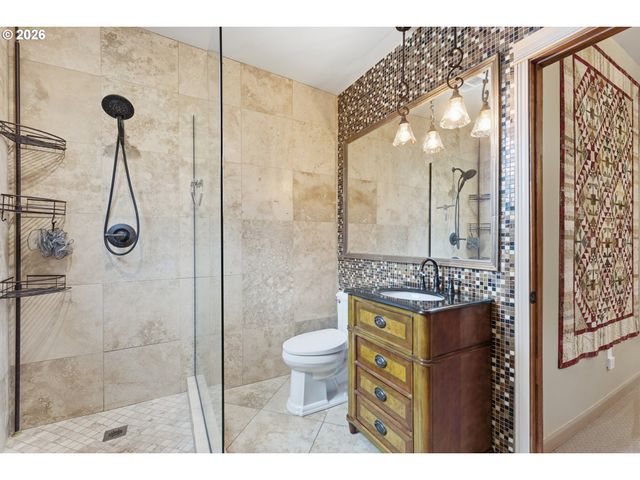 6521 S CORBETT Ave, Portland, OR 97239