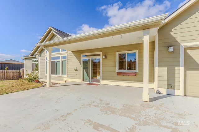 815 NW Valley View Drive, Pullman, WA 99163