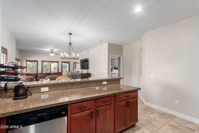 5450 E DEER VALLEY Drive 1217, Phoenix, AZ 85054