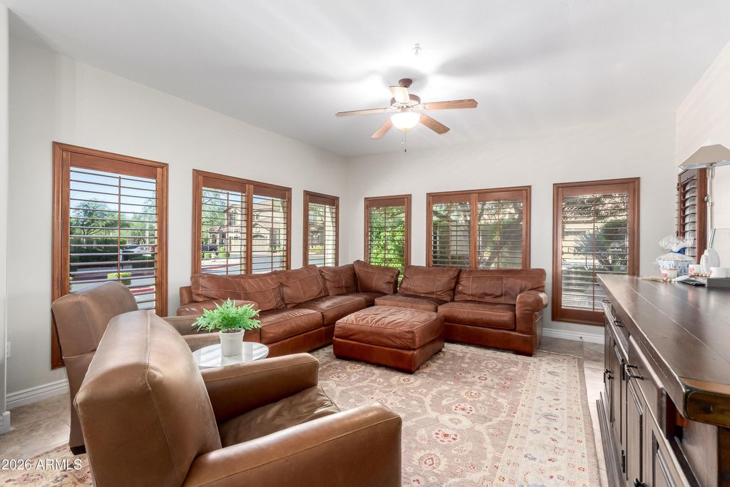 5450 E DEER VALLEY Drive 1217, Phoenix, AZ 85054 — photo 2