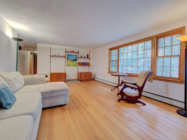 67 Mulberry Road, Mansfield, CT 06250