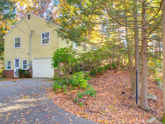 67 Mulberry Road, Mansfield, CT 06250