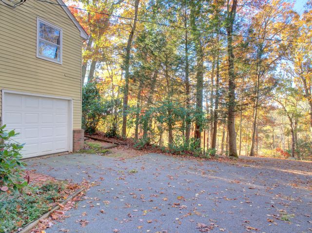 67 Mulberry Road, Mansfield, CT 06250