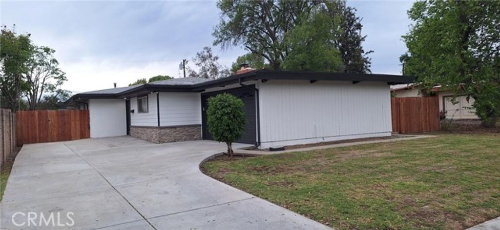 2013 Victoria Drive, Fullerton, CA 92831
