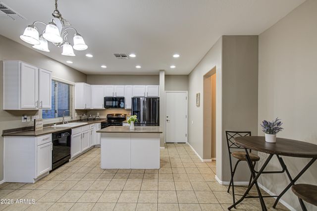 7759 W MONTE VISTA Road, Phoenix, AZ 85035