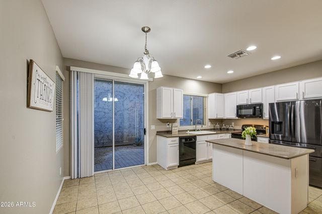7759 W MONTE VISTA Road, Phoenix, AZ 85035