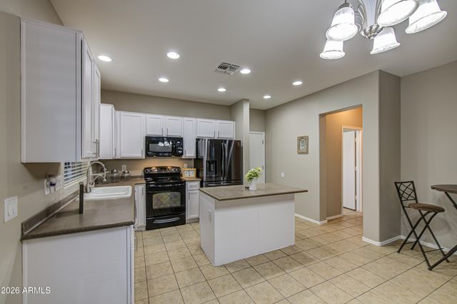 7759 W MONTE VISTA Road, Phoenix, AZ 85035