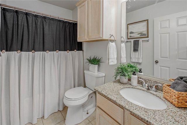 1128-1136 Gridiron Drive, College Station, TX 77840