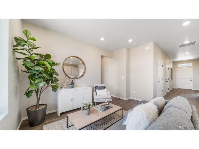 5014 N Tempe St, Aurora, CO 80019