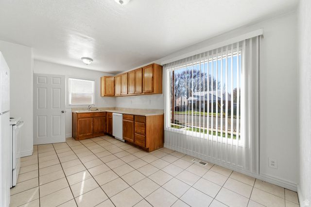 1502 LIBERTY AVE, Ogden, UT 84404