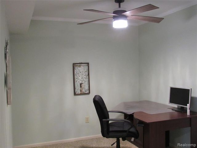 3565 S Port Cove Drive 63, Waterford, MI 48328