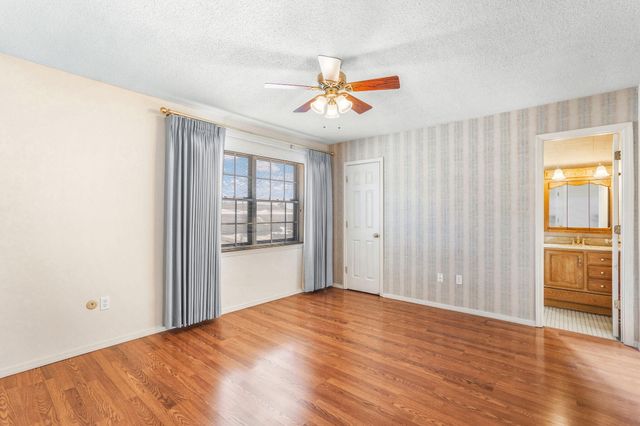 3737 Mount Rainier Drive NE, Albuquerque, NM 87111