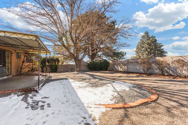 3737 Mount Rainier Drive NE, Albuquerque, NM 87111