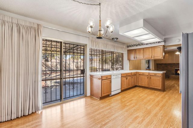 3737 Mount Rainier Drive NE, Albuquerque, NM 87111