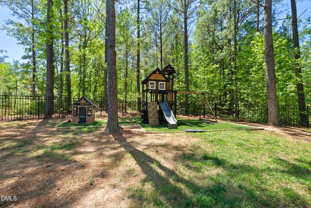 245 Whistlers Cove, Louisburg, NC 27549