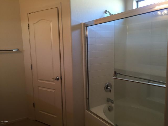 17634 W MANDALAY Lane, Surprise, AZ 85388