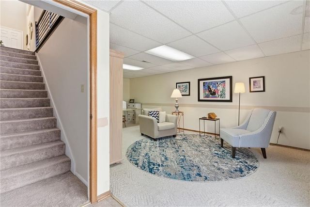 3011 Cedar Crest Drive B, Independence, MO 64057