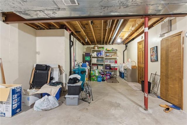 3011 Cedar Crest Drive B, Independence, MO 64057