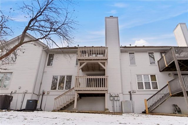 3011 Cedar Crest Drive B, Independence, MO 64057