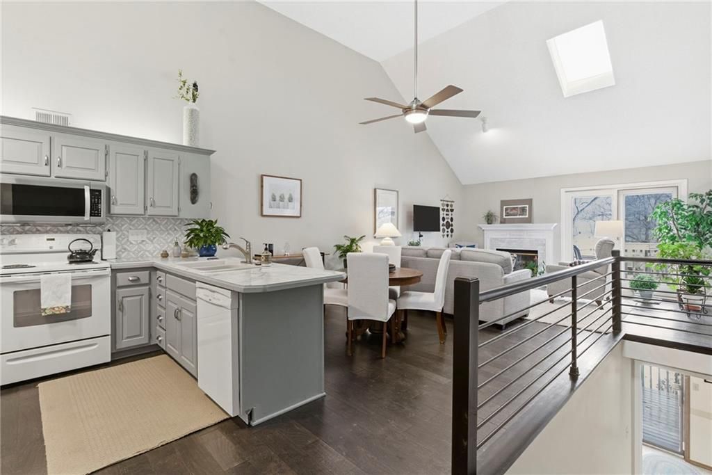 3011 Cedar Crest Drive B, Independence, MO 64057