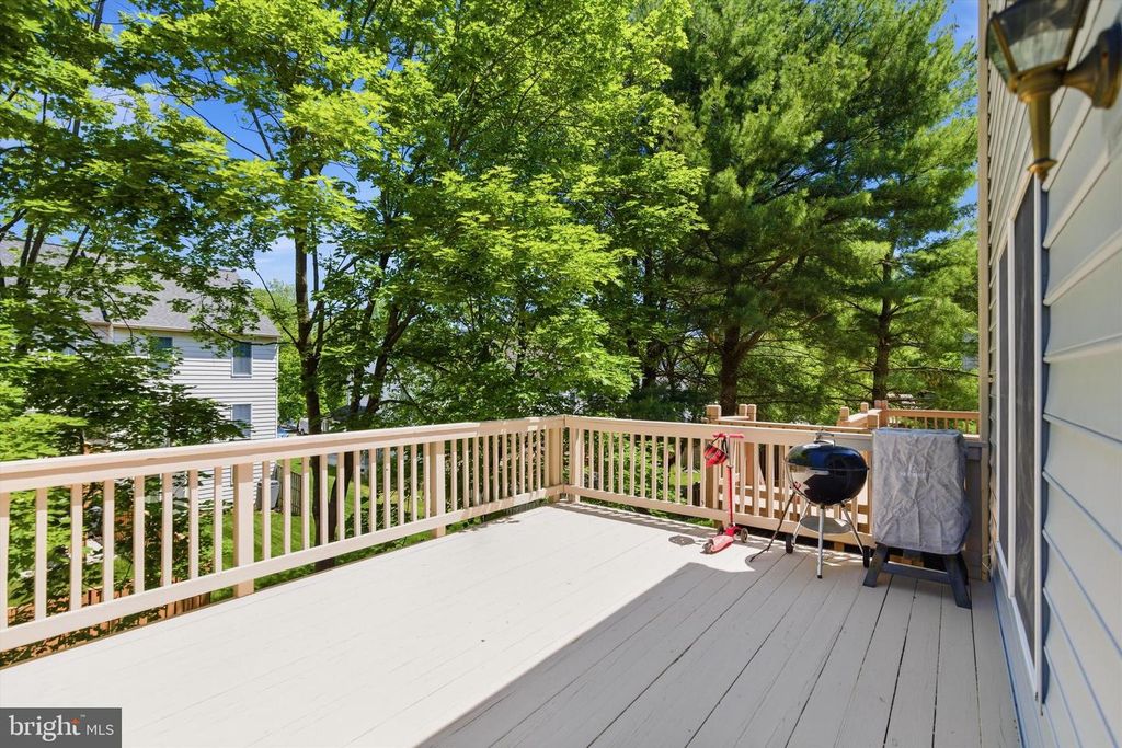 Image 17 of property listing at 9212 BURLEY LN, Laurel, MD 20723