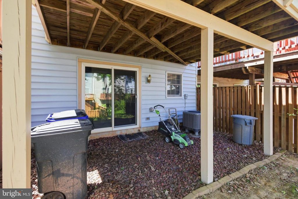 Image 34 of property listing at 9212 BURLEY LN, Laurel, MD 20723