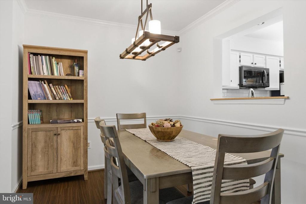 Image 9 of property listing at 9212 BURLEY LN, Laurel, MD 20723