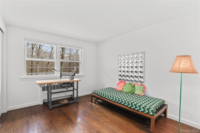 15 Laurel Road, Pound Ridge, NY 10576