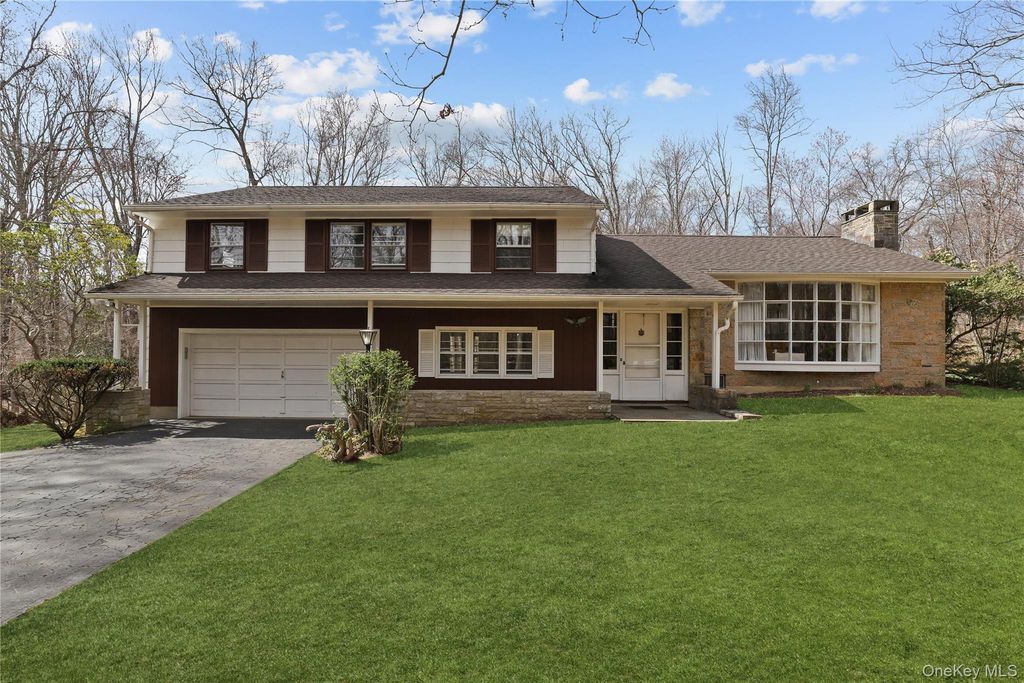 15 Laurel Road, Pound Ridge, NY 10576