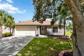 377 Wishing Well Circle SW, Palm Bay, FL 32908