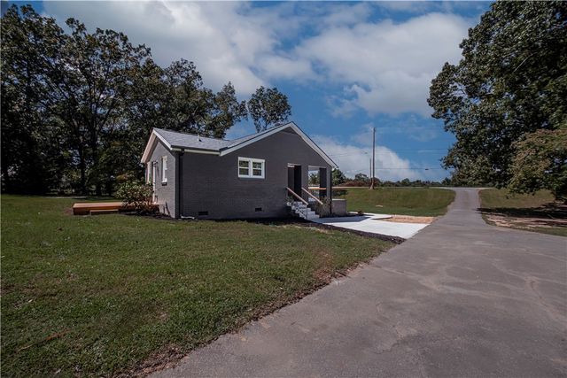 500 Main Street, Liberty, SC 29657