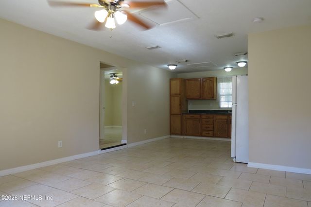 1717 LINDSEY Road, Jacksonville, FL 32221
