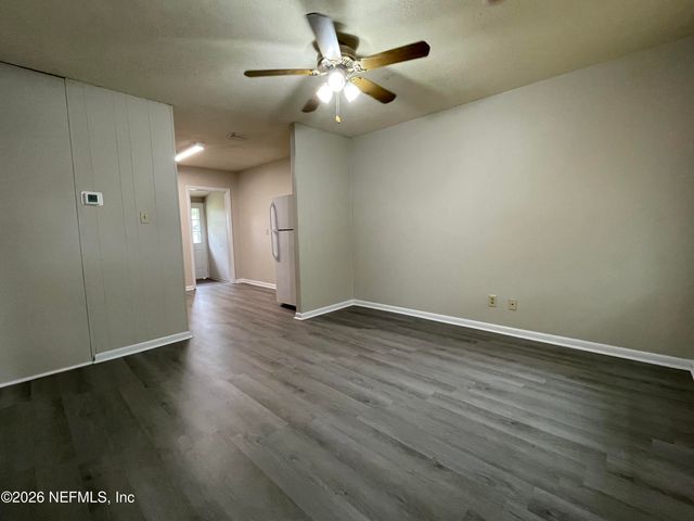 1717 LINDSEY Road, Jacksonville, FL 32221