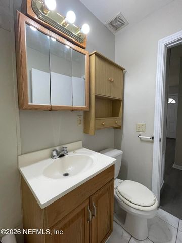 1717 LINDSEY Road, Jacksonville, FL 32221