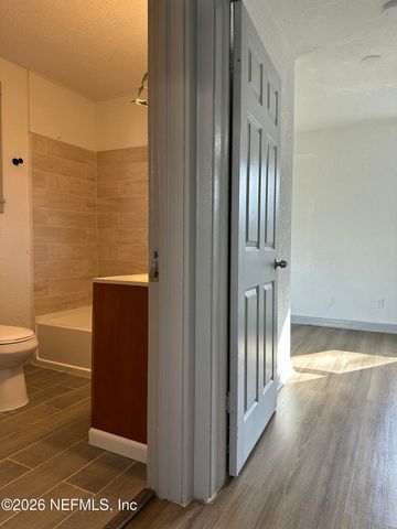 1717 LINDSEY Road, Jacksonville, FL 32221