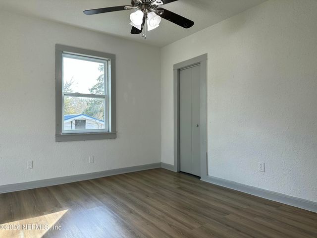 1717 LINDSEY Road, Jacksonville, FL 32221