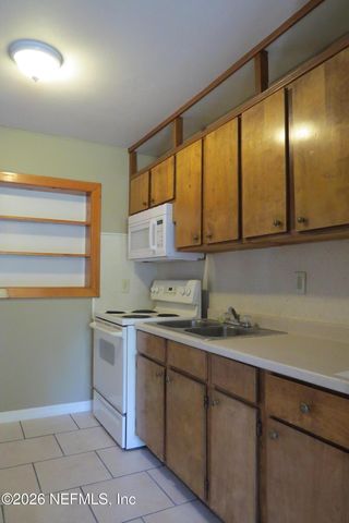 1717 LINDSEY Road, Jacksonville, FL 32221