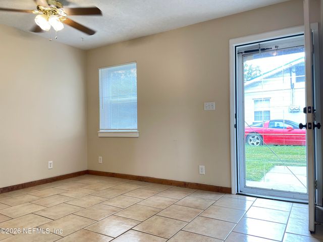 1717 LINDSEY Road, Jacksonville, FL 32221