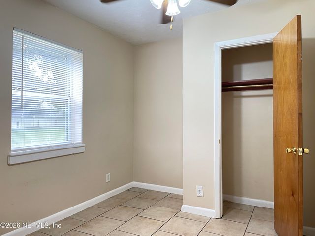 1717 LINDSEY Road, Jacksonville, FL 32221