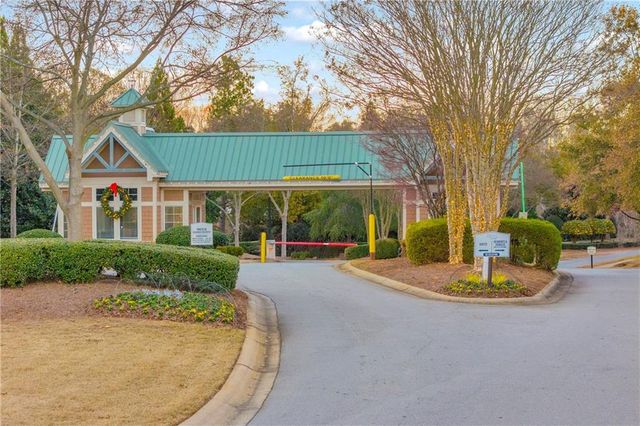 6116 Longleaf Drive, Hoschton, GA 30548