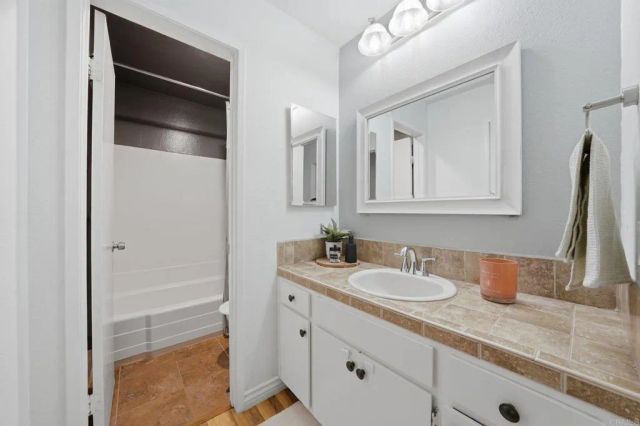 1385 Caminito Gabaldon E, San Diego, CA 92108