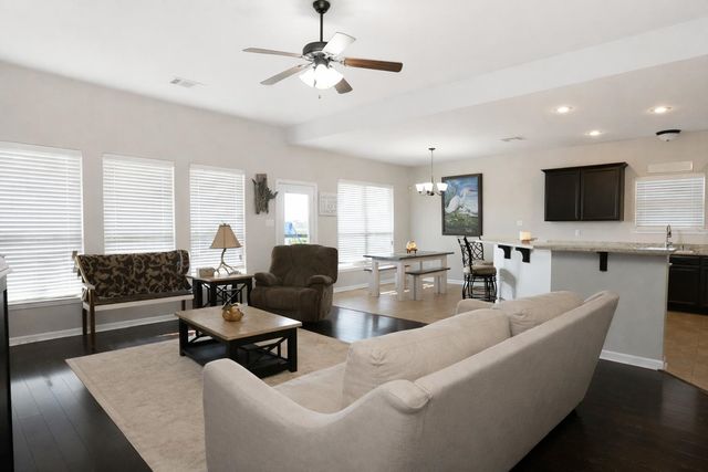 284 Carriage Way, Thibodaux, LA 70301